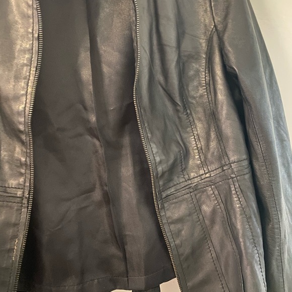 Soft leather zip up jacket - Picture 3 of 12